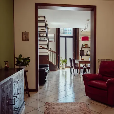 La Maison De Apartment